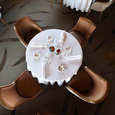 Logis Hotel Restaurant Au Boeuf Rouge Niederschaeffolsheim エクステリア 写真