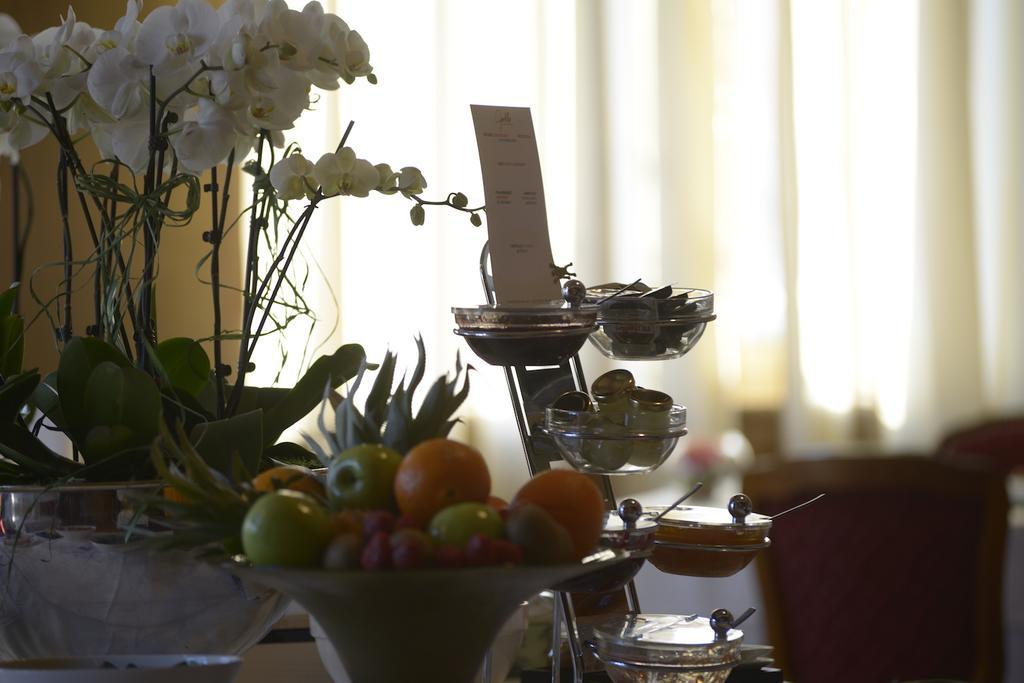 Logis Hotel Restaurant Au Boeuf Rouge Niederschaeffolsheim エクステリア 写真