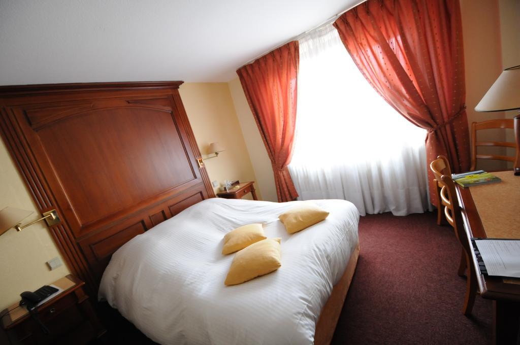 Logis Hotel Restaurant Au Boeuf Rouge Niederschaeffolsheim エクステリア 写真